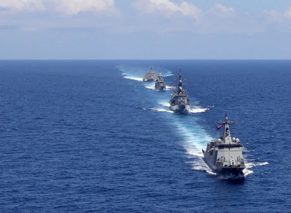 Estados Unidos, Australia, Canadá y Filipinas llevaron a cabo maniobras aéreas y navales en el Mar de China Meridional