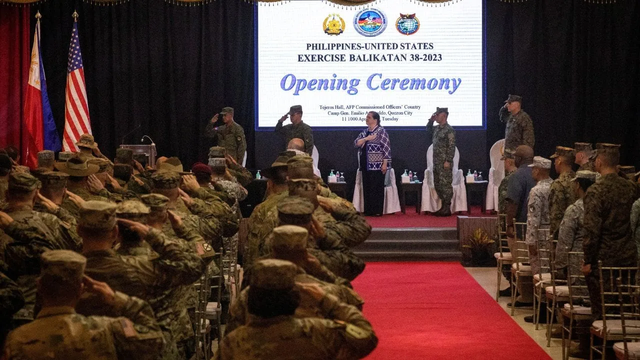 China critica el despliegue de misiles de EE.UU. en Filipinas y advierte sobre riesgos para la paz regional