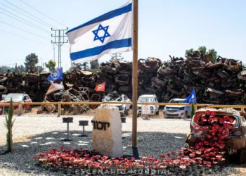 Cementerio de autos en Tkuma - Alejo Sanchez Piccat