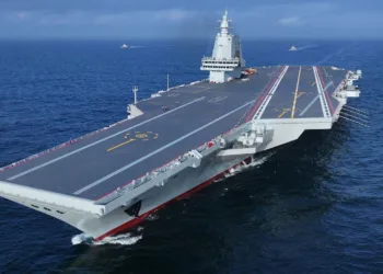 El portaviones Fujian, el más moderno de la historia de China, presenta un desafío para Estados Unidos pero no una amenaza existencial / Créditos: archivo