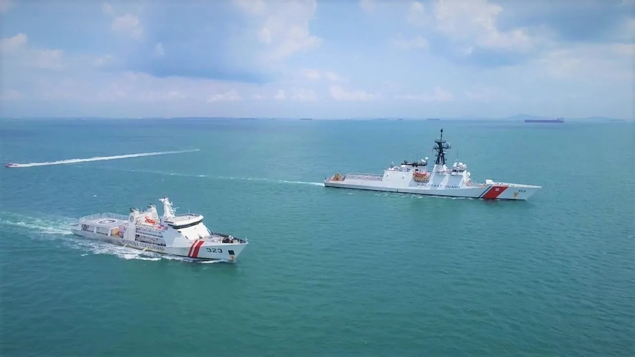 Indonesia expulsa un barco de la guardia costera de China