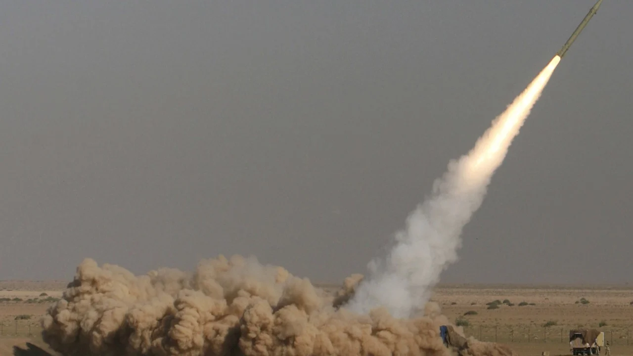 Irán ataca a Israel con misiles tras incursión en Líbano y muerte de líder de Hezbolá