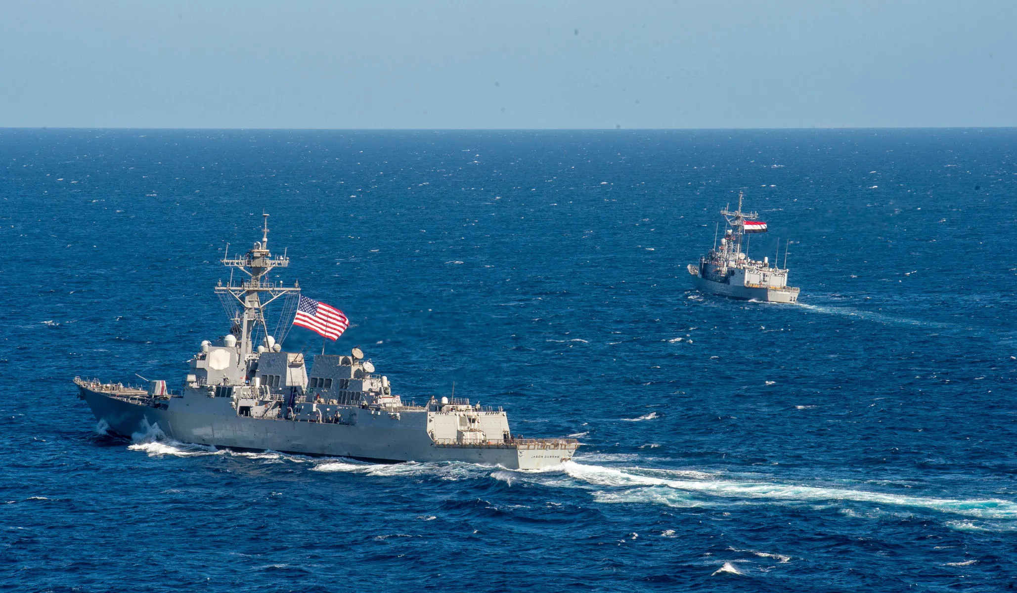 Revelan que Rusia habría dado inteligencia a los hutíes para atacar buques en el Mar Rojo