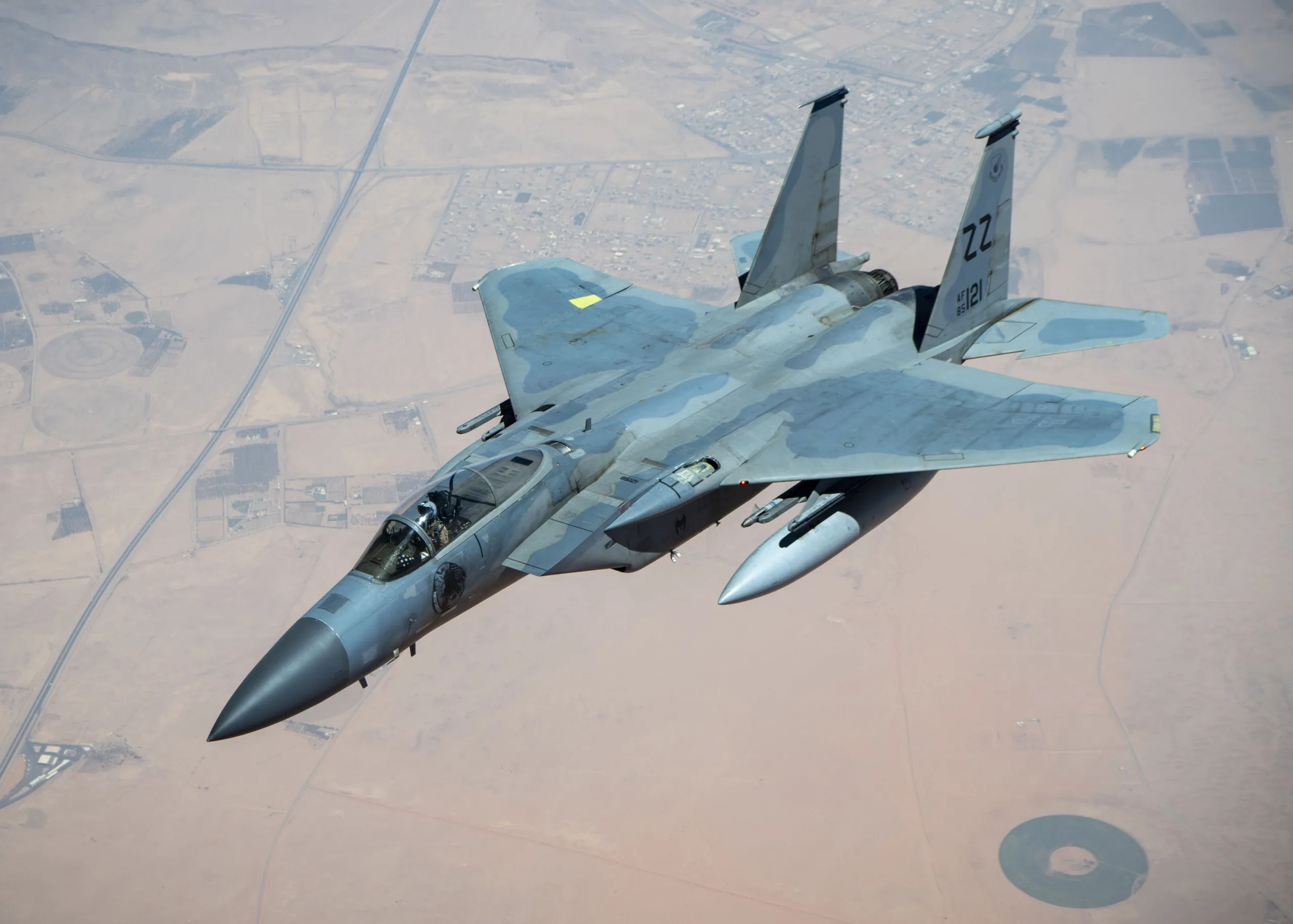 Estados Unidos refuerza su presencia en Medio Oriente con tres escuadrones de aviones adicionales F-15E, F-16 y A-10