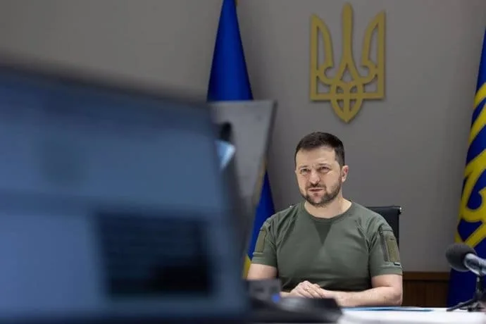 Zelenski afirma que la situación en el campo de batalla le puede permitir a Ucrania terminar la guerra en 2025