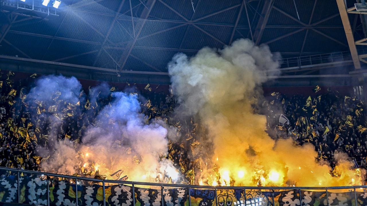 Enfrentamientos y ataques a hinchas israelíes en Ámsterdam genera despliegue de las Fuerzas de Defensa de Israel