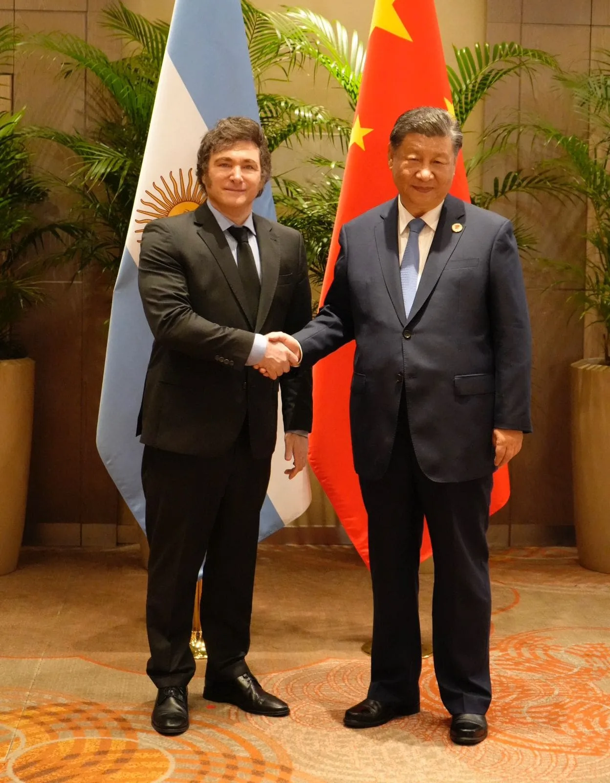 En un giro diplomático, Javier Milei se reunió con Xi Jinping