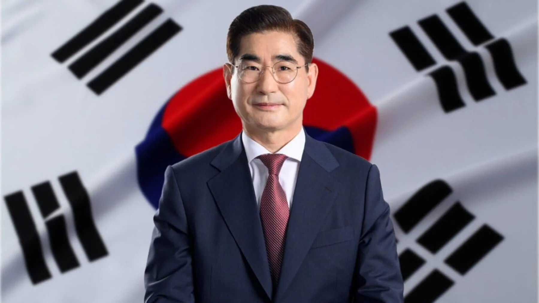 El exministro de defensa de Corea del Sur intentó suicidarse después de ser arrestado por la investigación sobre la ley marcial