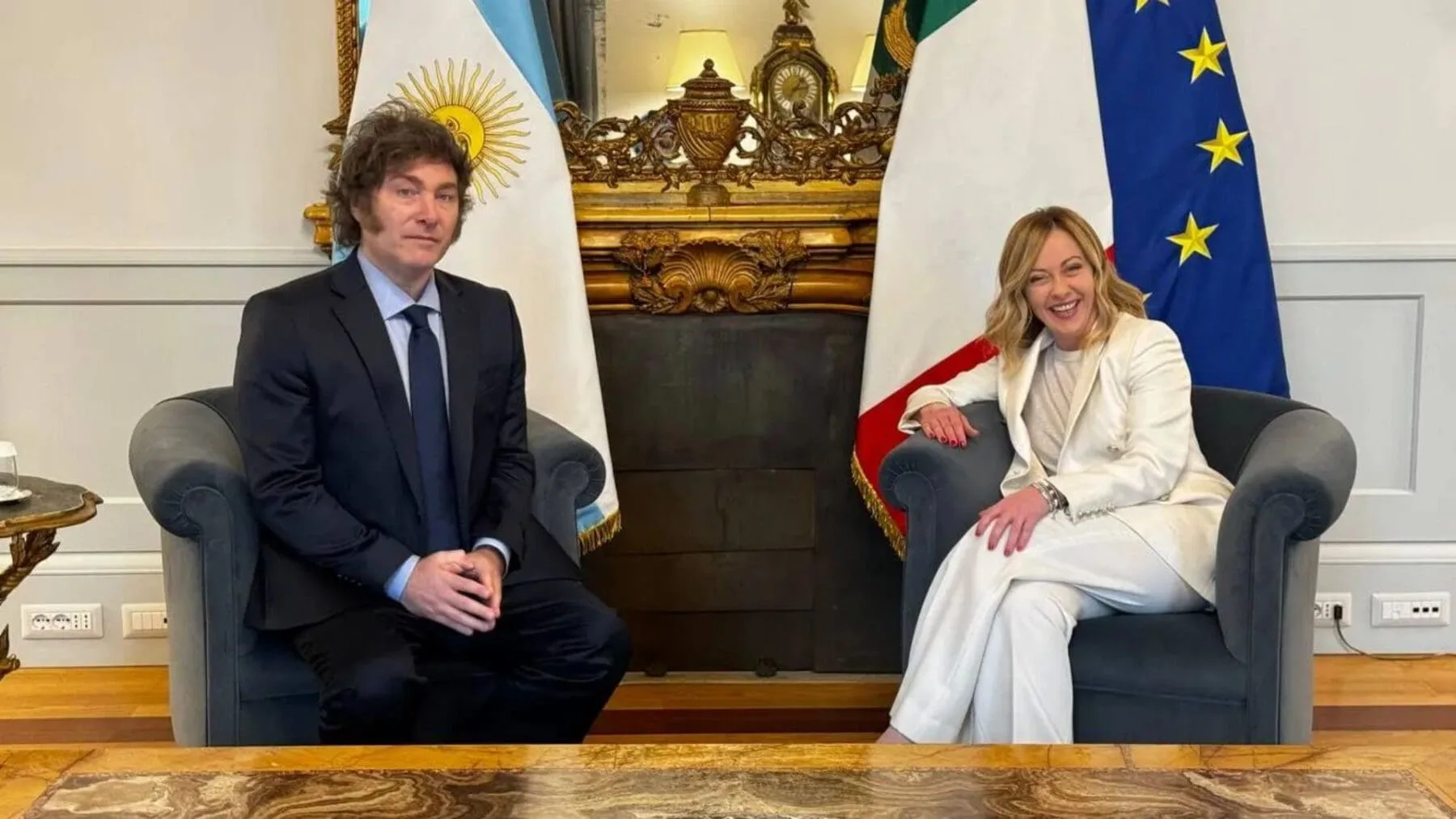 Milei se reúne con Meloni en su último viaje del año para profundizar las relaciones con Italia