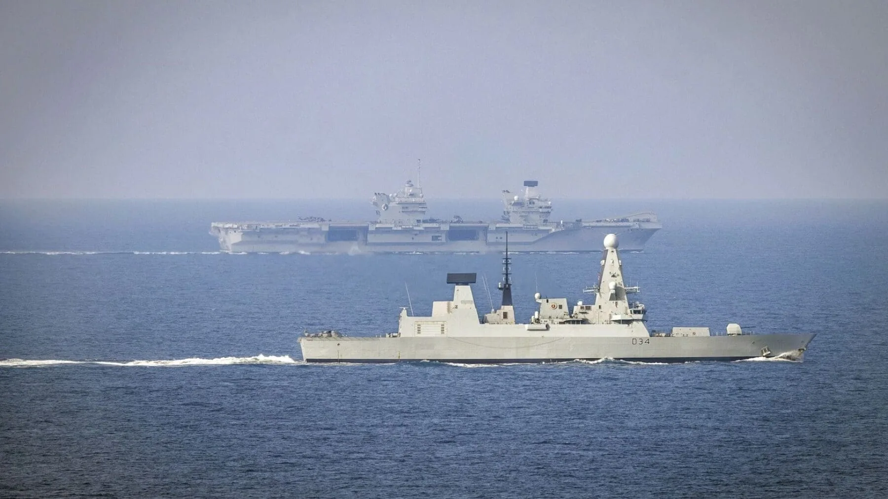 El Reino Unido enfrenta críticas por el despliegue que mantiene en el Mar Rojo