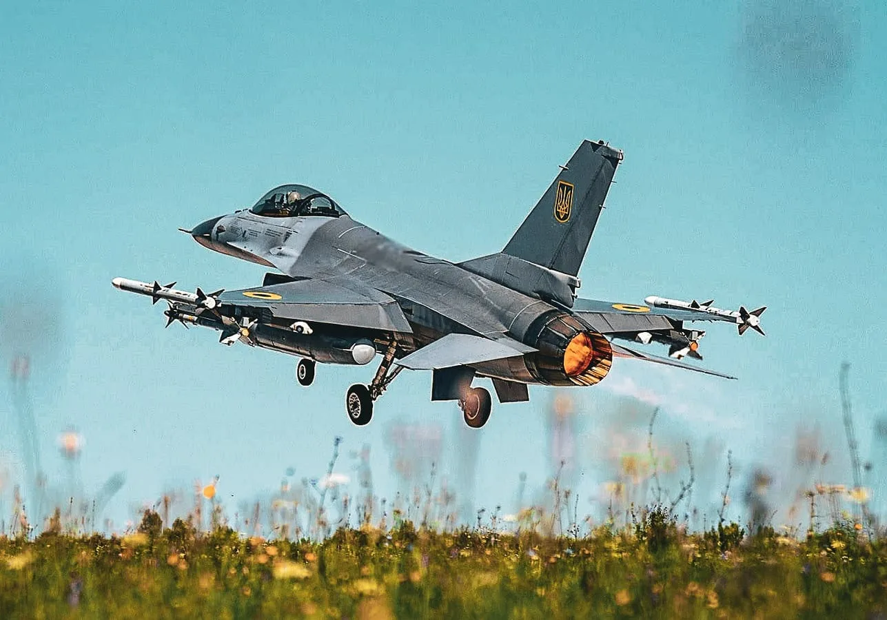 Ucrania afirma que uno de sus cazas F-16 Fighting Falcon logró destruir seis misiles crucero durante un ataque ruso