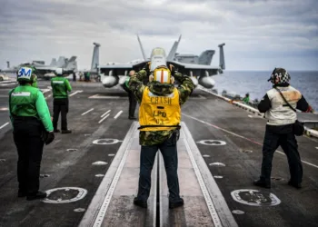 Dos aeronaves de Estados Unidos se accidentaron en el mar del Sur de China (U.S. Navy photo by Mass Communication Specialist 2nd Class Hannah Kantner)