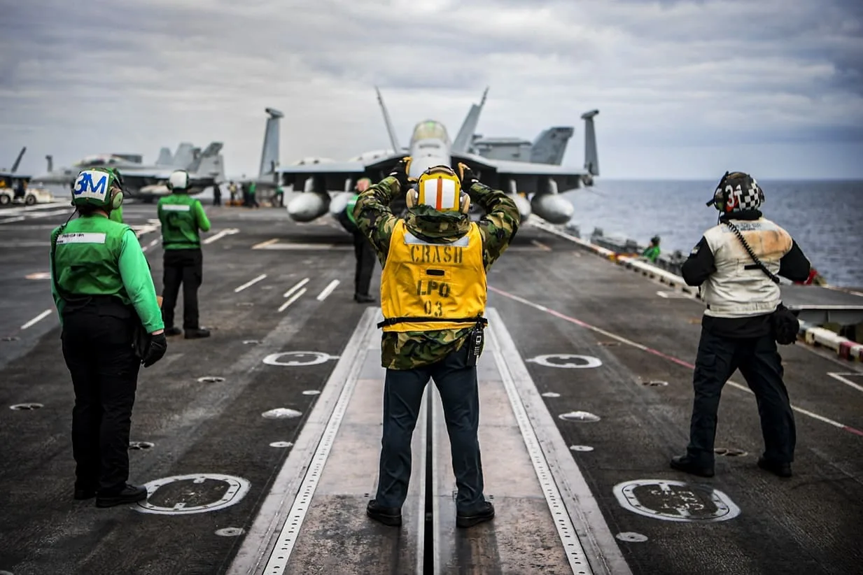 Estados Unidos mantiene un intensa actividad con sus portaaviones desplegados en el Indo-Pacífico