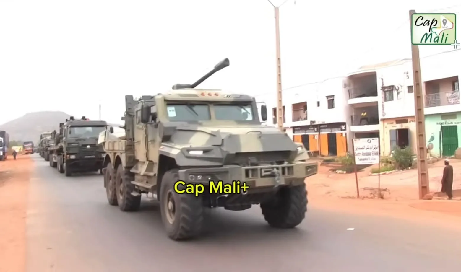 Tras la caída de Siria, Rusia refuerza su presencia en Mali con decenas de vehículos de combate