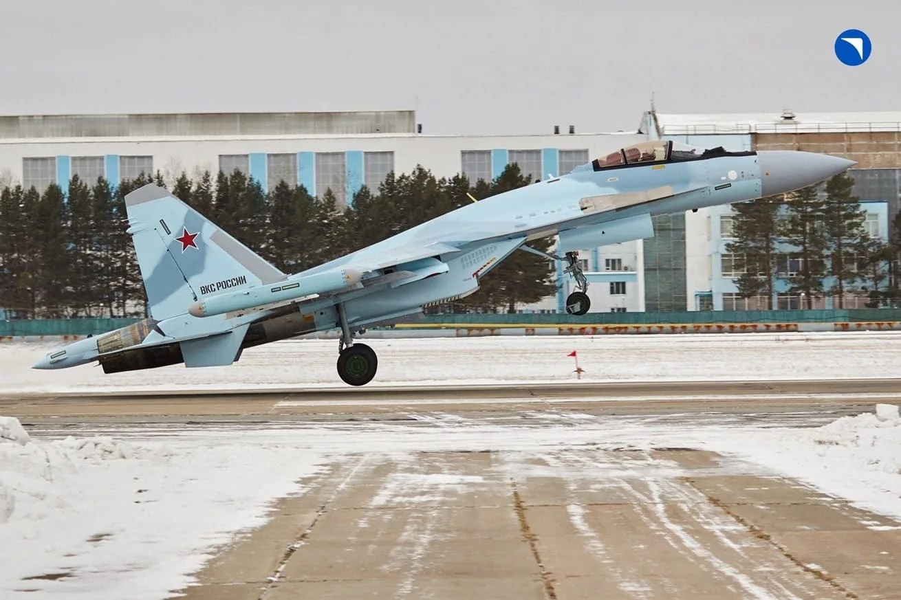 Rusia e Irán fortalecen su cooperación militar y de defensa con la venta de cazas Su-35