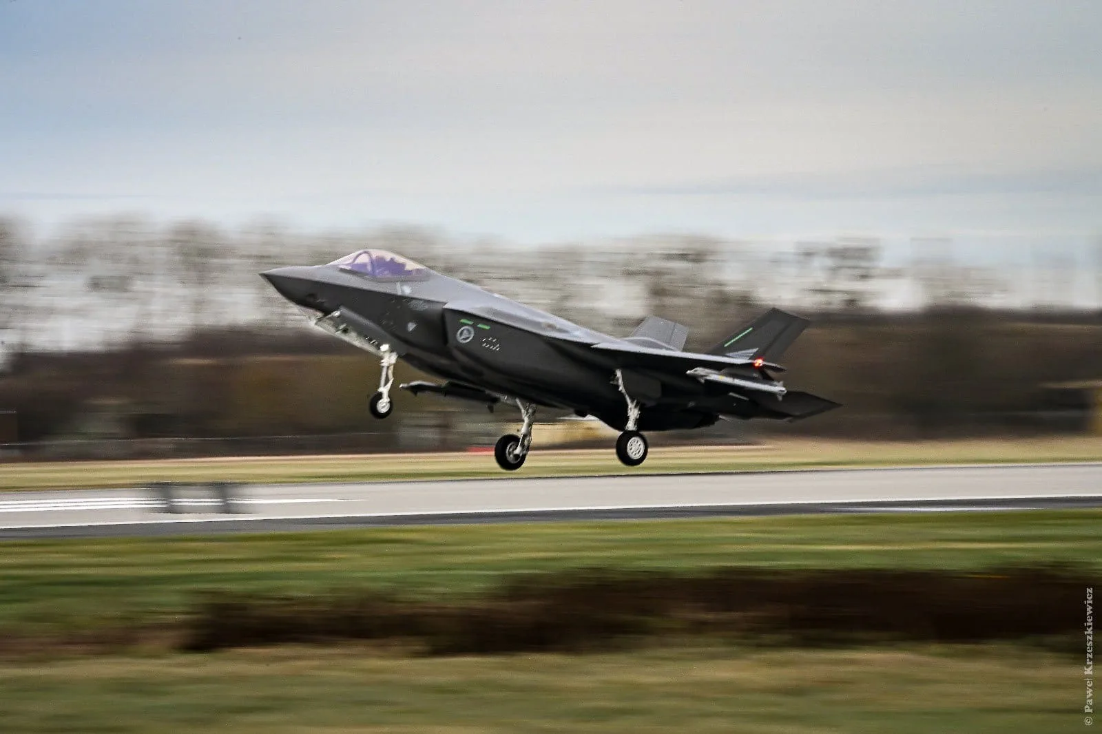 Noruega desplegó en Polonia cazas F-35A Lightning II encargados de proteger uno de los centros logístico críticos para la asistencia a Ucrania