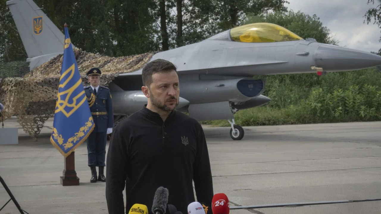 Informes exponen un cambio de la estrategia de Rusia mientras Ucrania presiona con el despliegue de los F-16