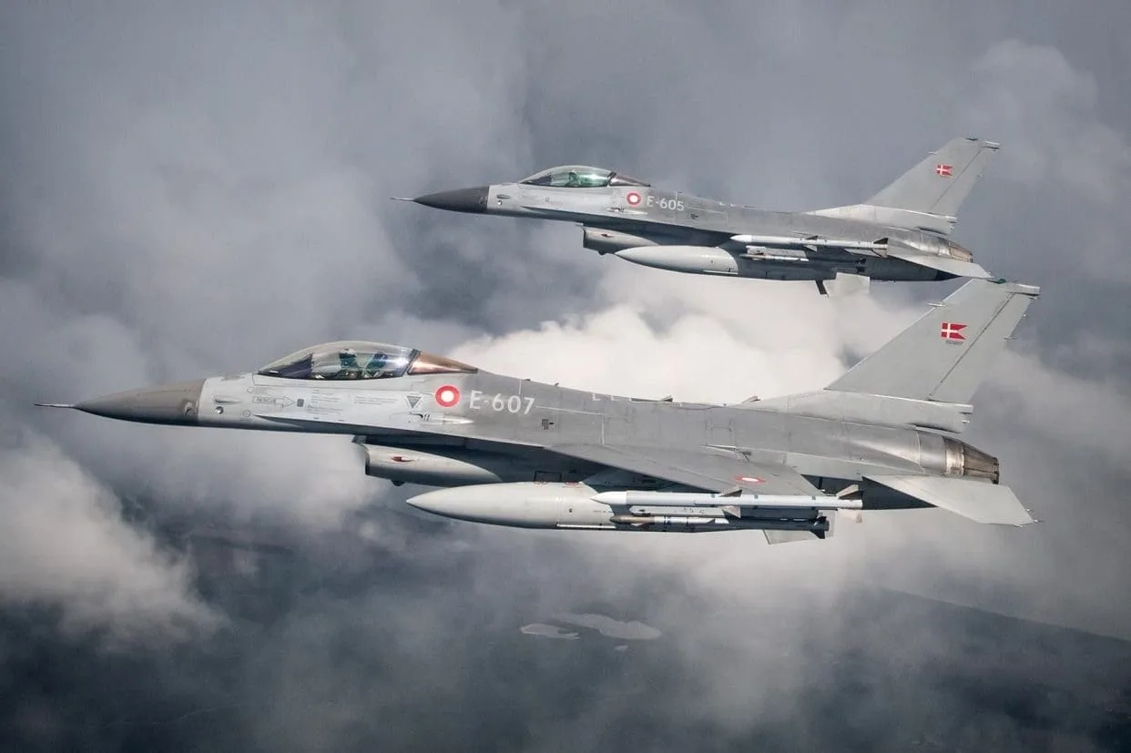 En medio de tensiones con Rusia, Dinamarca desplegó 81 veces sus cazas F-16 para interceptar aviones sobrevolando el mar Báltico