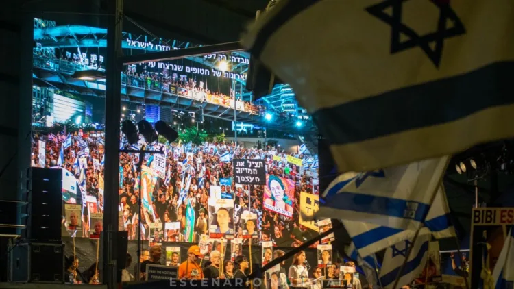 Protestas en Tel Aviv para la liberación de los rehenes. Crédito: Alejo Sanchez Piccat
