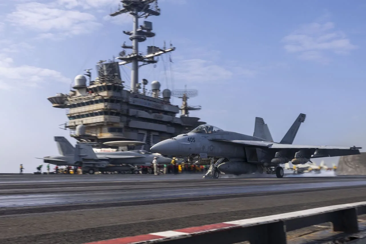 El portaaviones USS Harry S. Truman retornó al Mediterráneo tras dos meses de operaciones de combate en el Mar Rojo