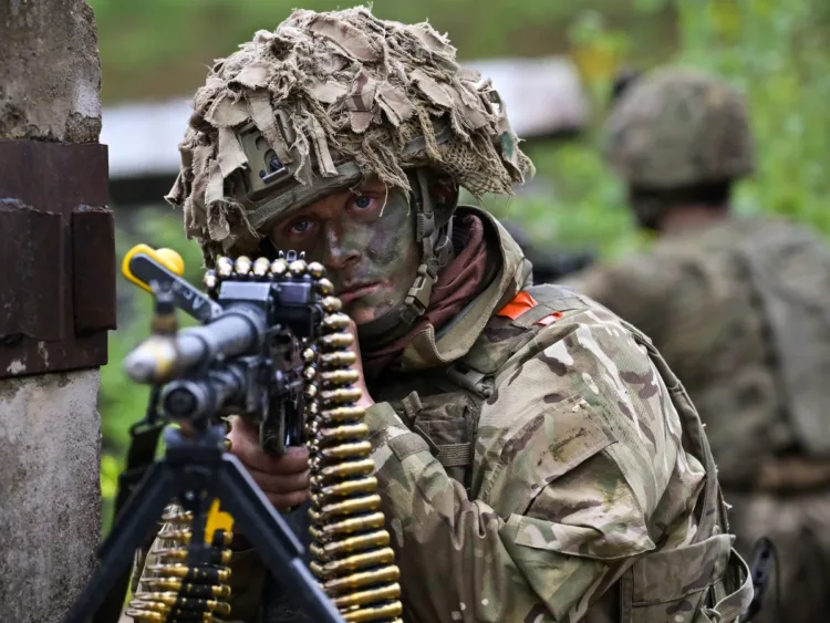 El Reino Unido va a autorizar a su ejército a derribar drones sobre sus bases militares / Crédito: Ejército Británico