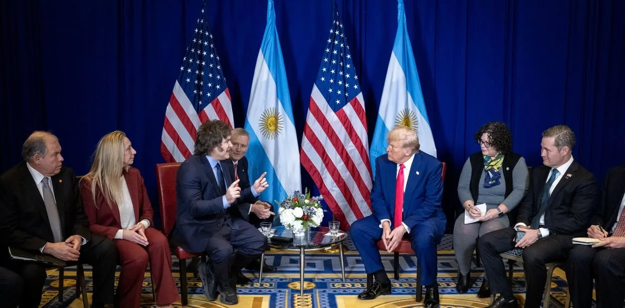 EM en Washington – Trump elogió a Milei y lo invitó a la Casa Blanca en los próximos meses