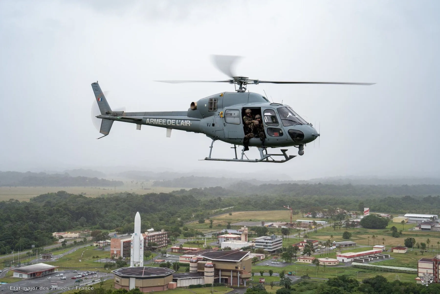 Guyana denuncia la incursión de un buque militar venezolano en el Esequibo tras el lanzamiento del Ariane 6