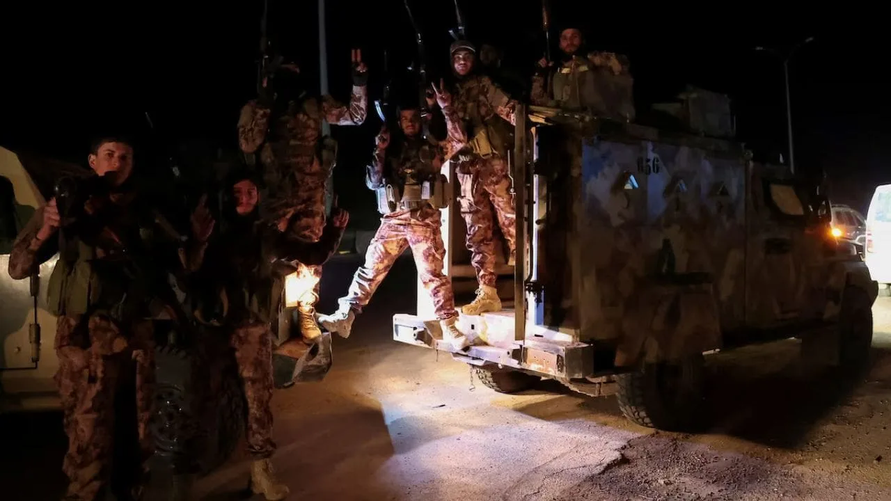 Siria enfrenta intensos combates en Latakia, Tartus y el norte del país tras levantamiento alauita