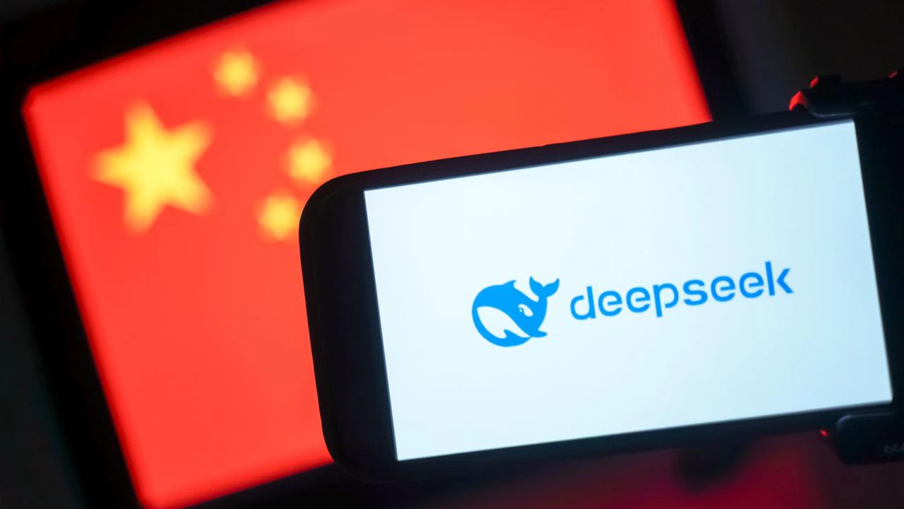 Los riesgos del control de datos: cómo la inteligencia artificial de China DeepSeek amenaza la privacidad en América Latina