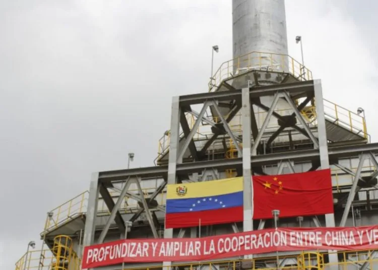 Refinería con capitales chinos y venezolanos