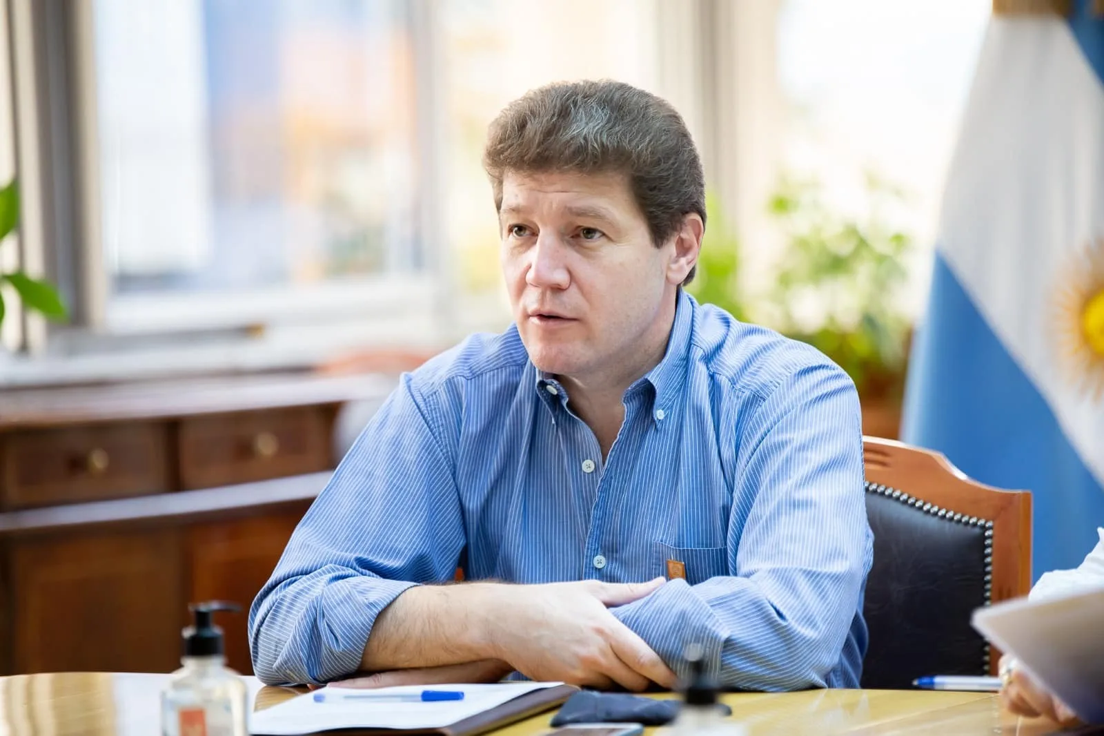 Gobernador de Tierra del Fuego responde a las declaraciones la parlamentaria británica sobre las Islas Malvinas