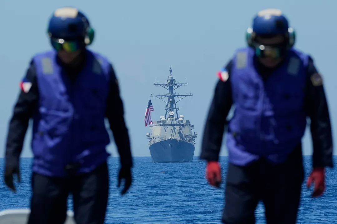 China lanza advertencia en el marco de los ejercicios navales conjuntos entre EE.UU. y Filipinas