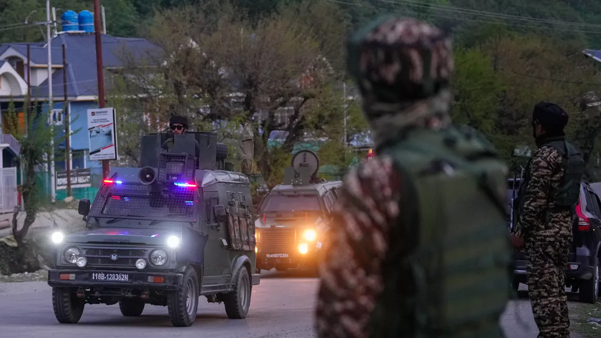 Un ataque terrorista dejó un saldo 20 muertos en la región de Cachemira bajo control de la India