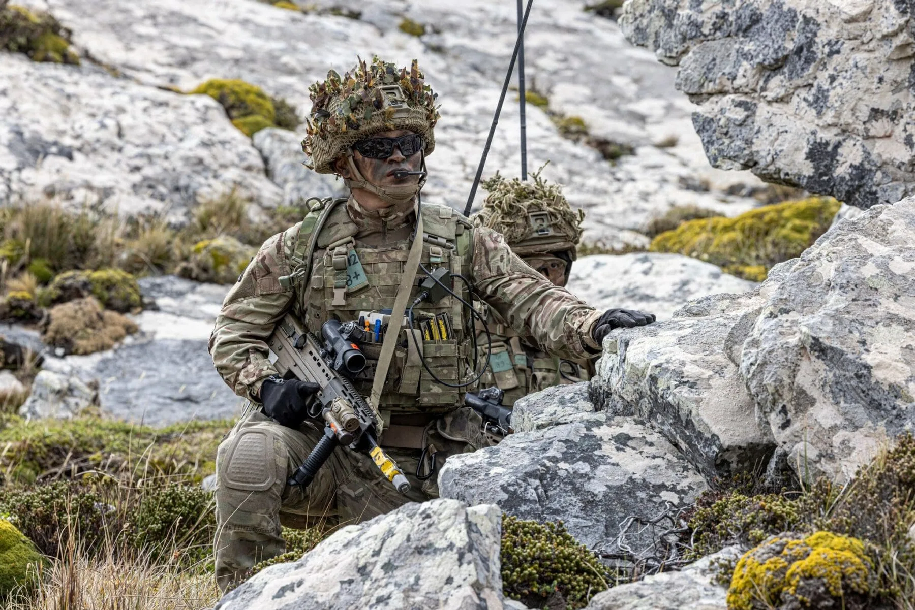 En el marco de la militarización de las Islas Malvinas por parte de Reino Unido, tropas Gurkhas realizaron ejercicios con fuego real y despliegue de drones