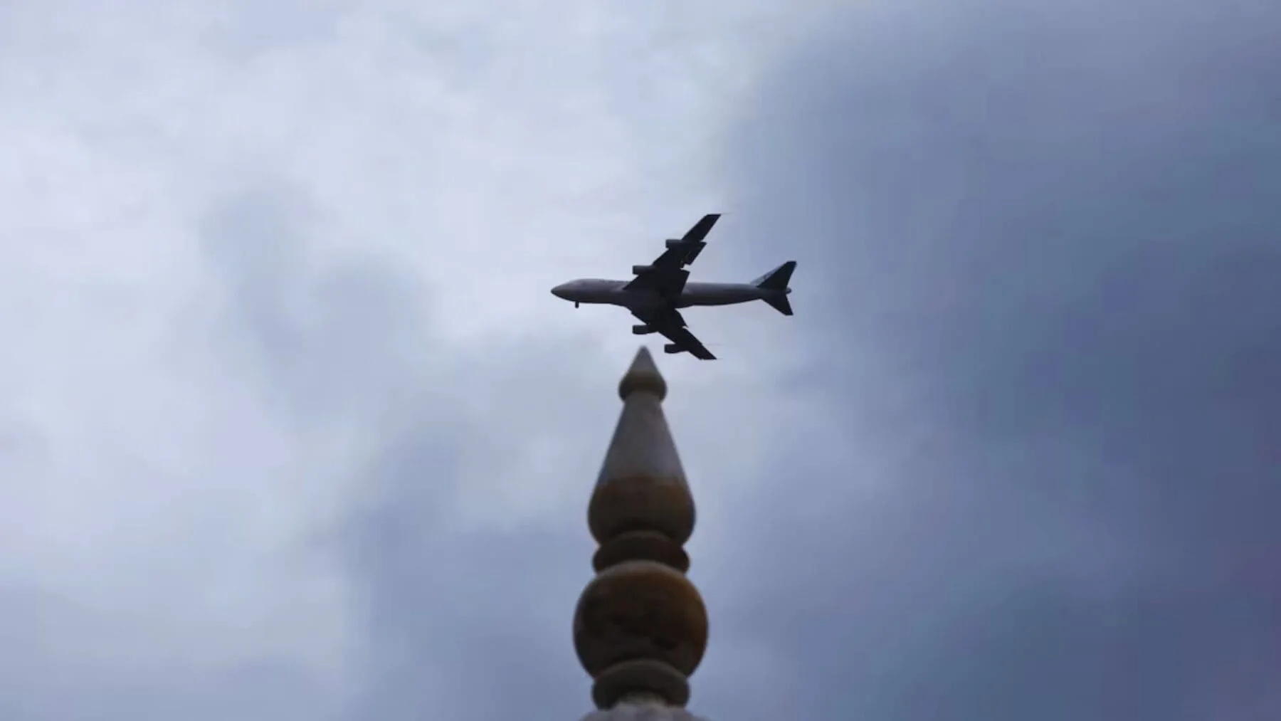 India y Pakistán realizan ejercicios militares y cierran sus espacios aéreos en medio de tensiones latentes