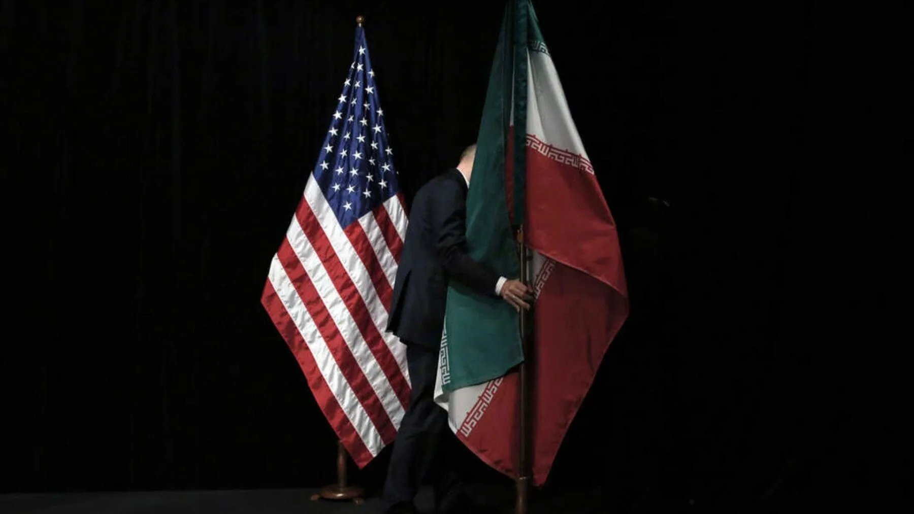 Tensiones y acusaciones entre Irán y EE.UU. previo a nuevas conversaciones por el acuerdo nuclear