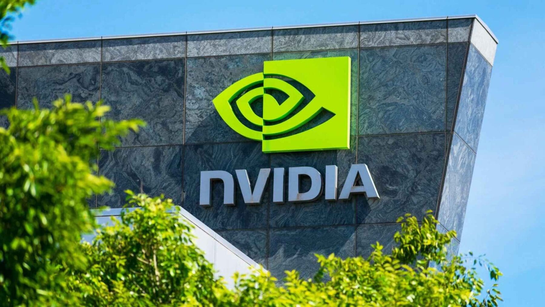 En la puja de EE.UU. por incrementar su producción local de tecnología, NVIDIA anuncia la fabricación de supercomputadoras IA