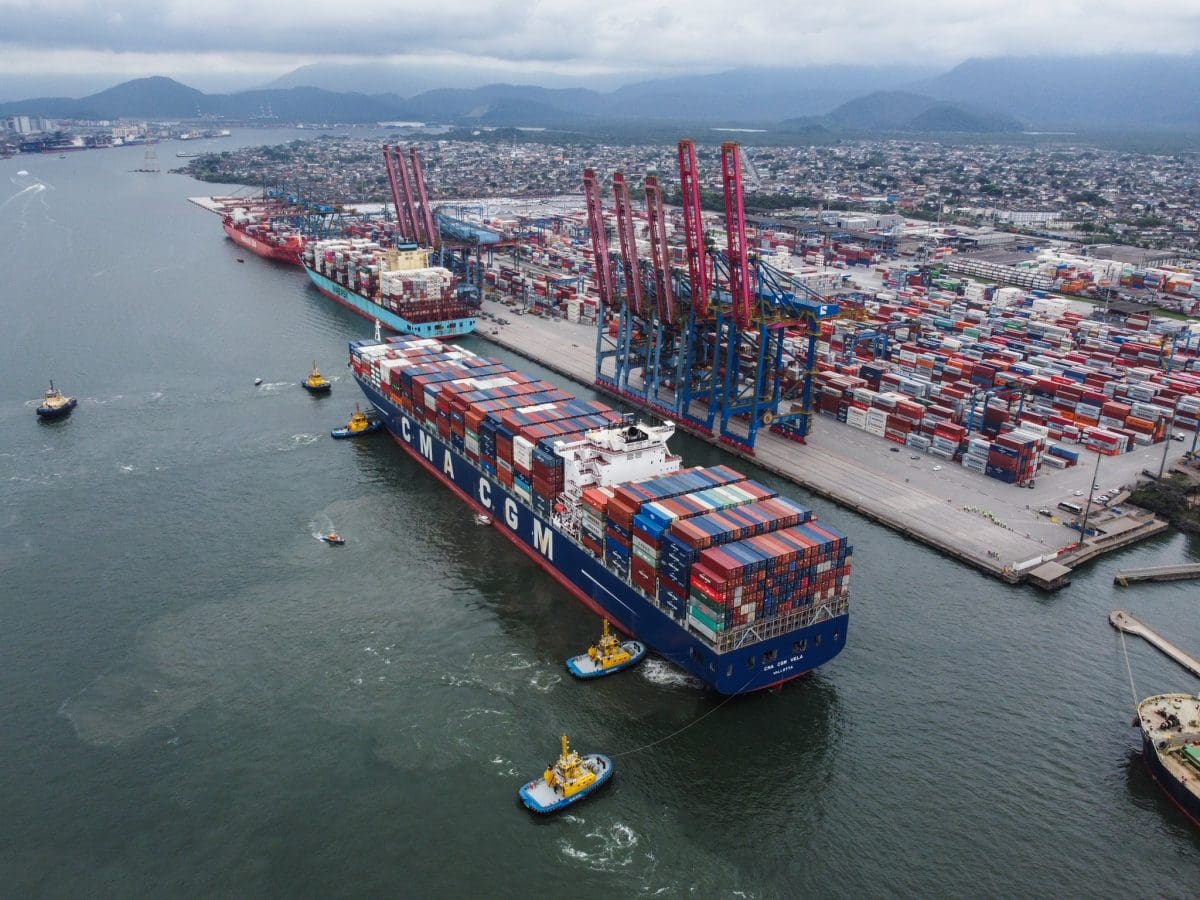 Brasil busca posicionarse como líder comercial en América del Sur mediante la modernización su mayor puerto