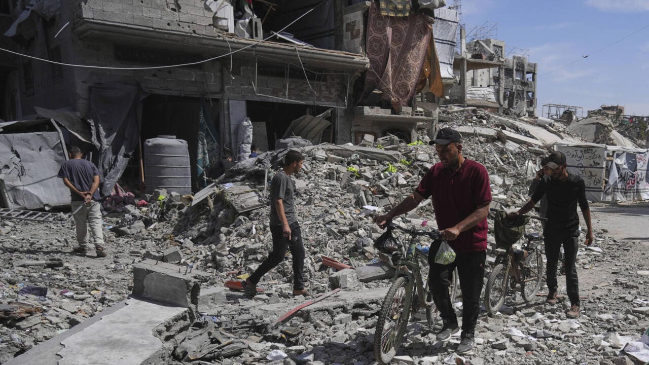 Continúan los ataques israelíes en el norte de Gaza y dejan más de 100 muertos