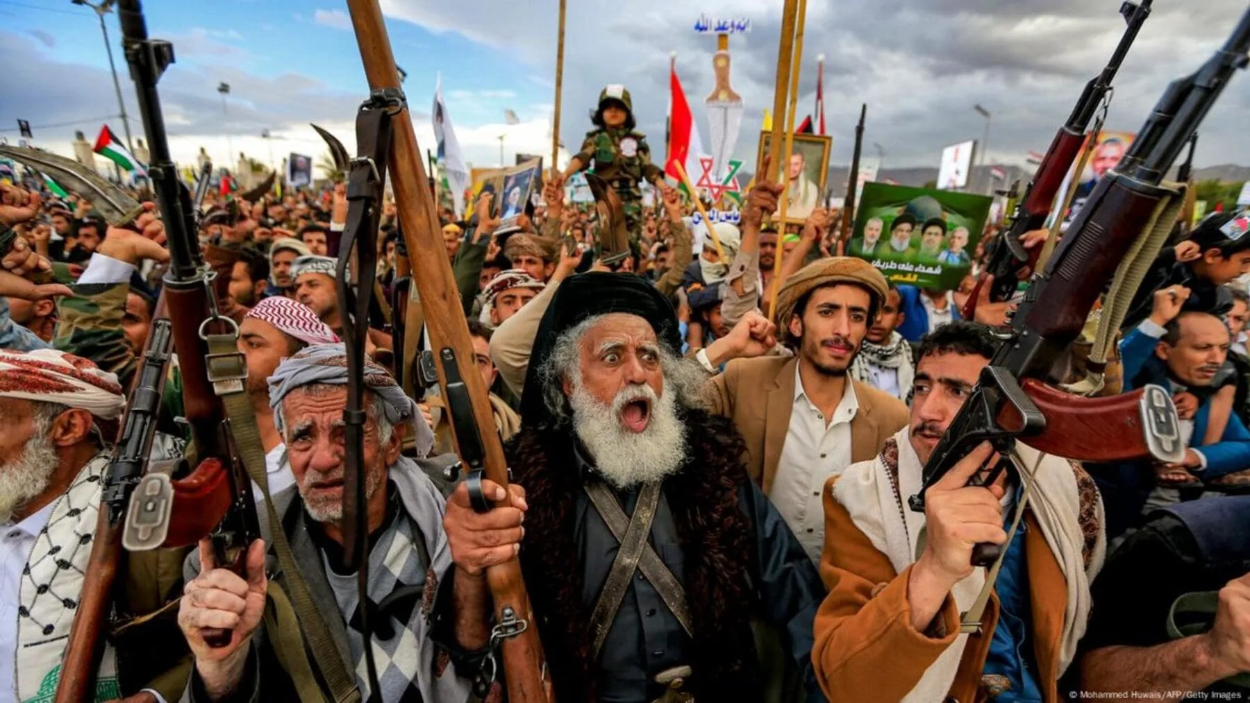 La expansión de los hutíes en el Mar Rojo y sus nuevos vínculos con grupos militantes pone en jaque la seguridad regional