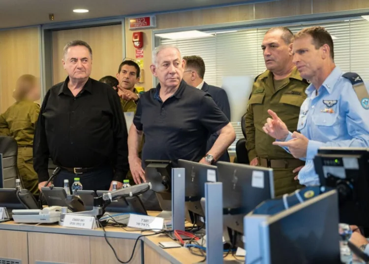 L-R: Defense Minister Israel Katz, Prime Minister Benjamin Netanyahu, and IDF Chief of Staff Lt. Gen. Eyal Zamir are seen at the IAF’s underground command center at the Kirya base in Tel Aviv, during strikes in Yemen, May 16, 2025. (Shira Keinan/Defense Ministry)
