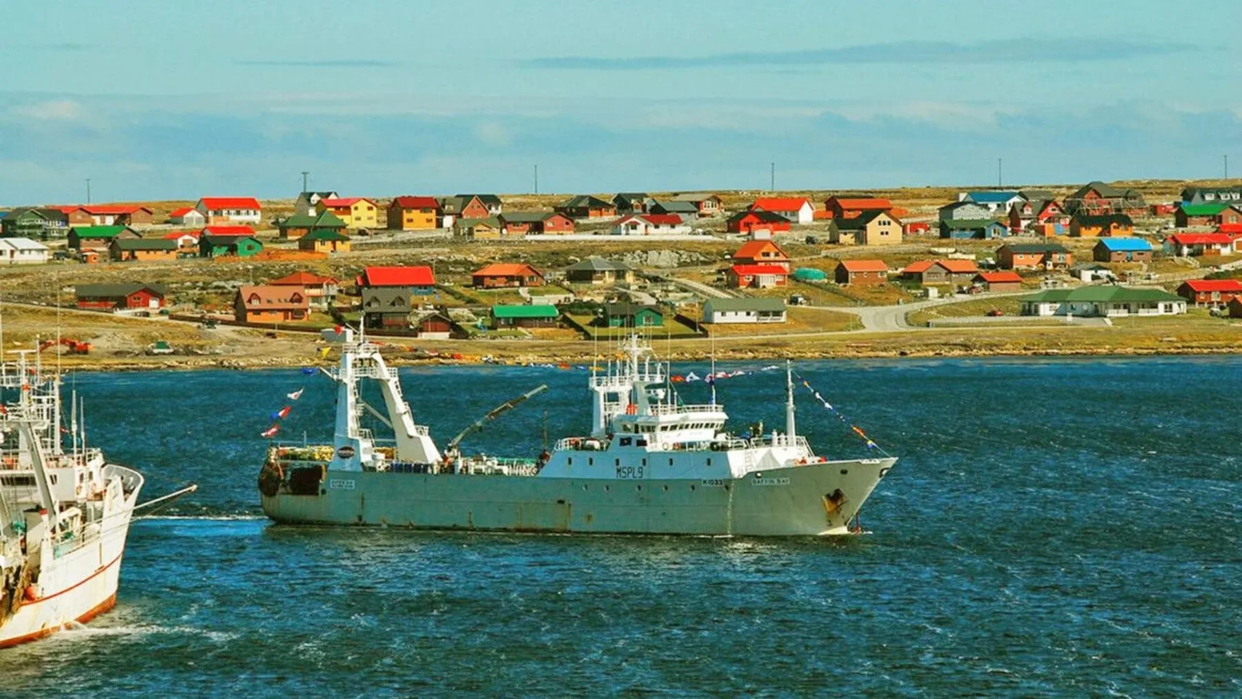 Crisis pesquera en Malvinas – Cómo la baja captura de calamar afecta la soberanía argentina