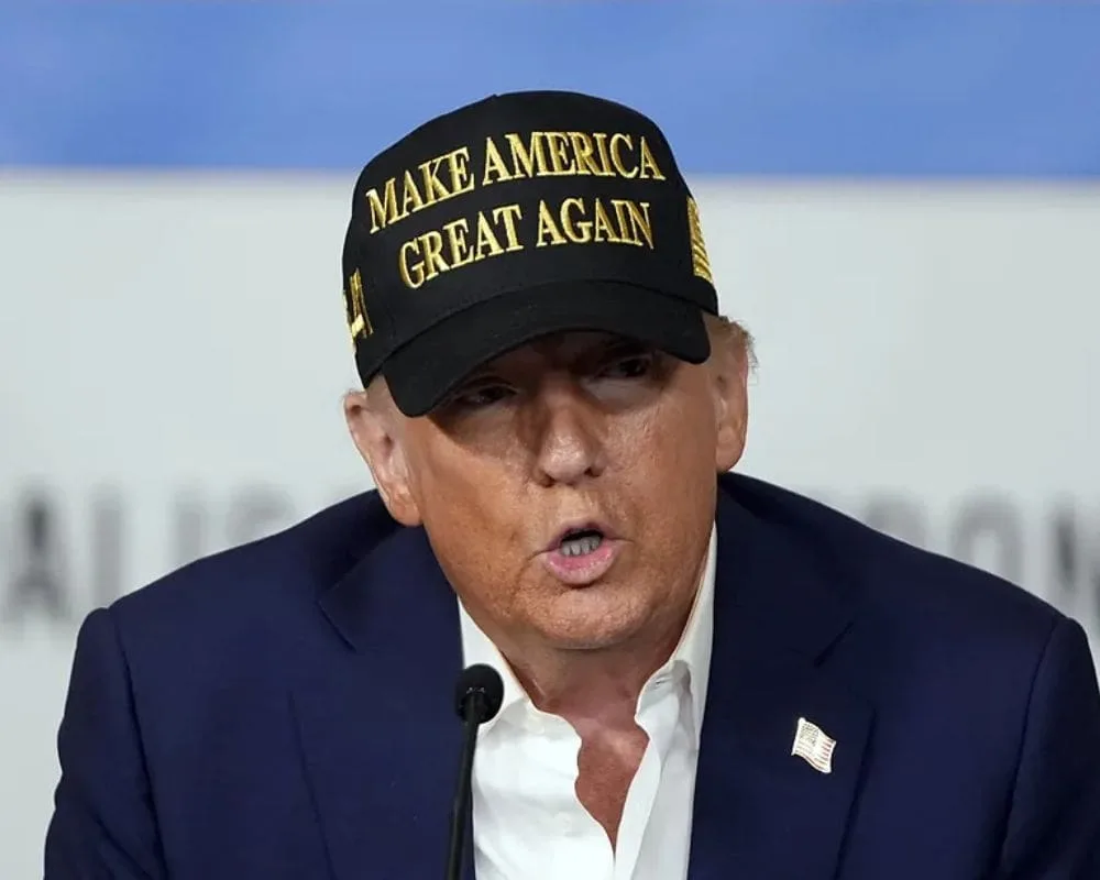 Trump anuncia que los ciudadanos de 12 países tendrán prohibida la entrada a EE.UU. para proteger al país de “terroristas extranjeros” y otras amenazas a la seguridad nacional