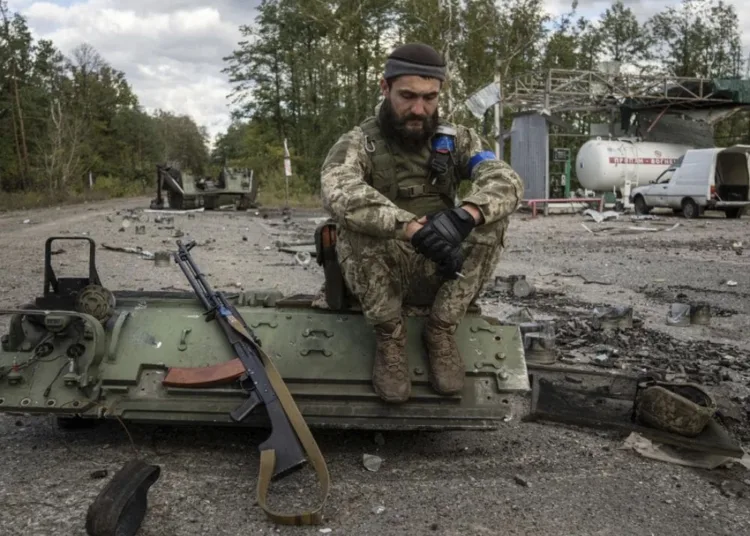 Créditos: Evgeniy Maloletka/AP