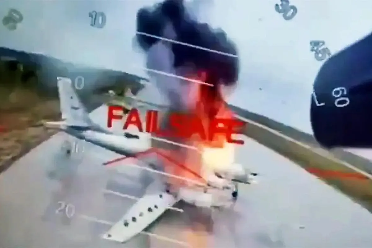 Imágenes satelitales revelan las pérdidas de aviones rusos en la base aérea de Belaya tras el ataque ucraniano