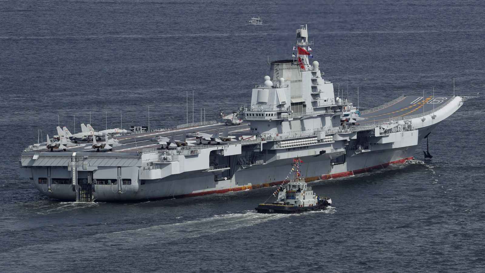 China proyecta su poder naval con ejercicios del portaaviones Liaoning cerca de Japón