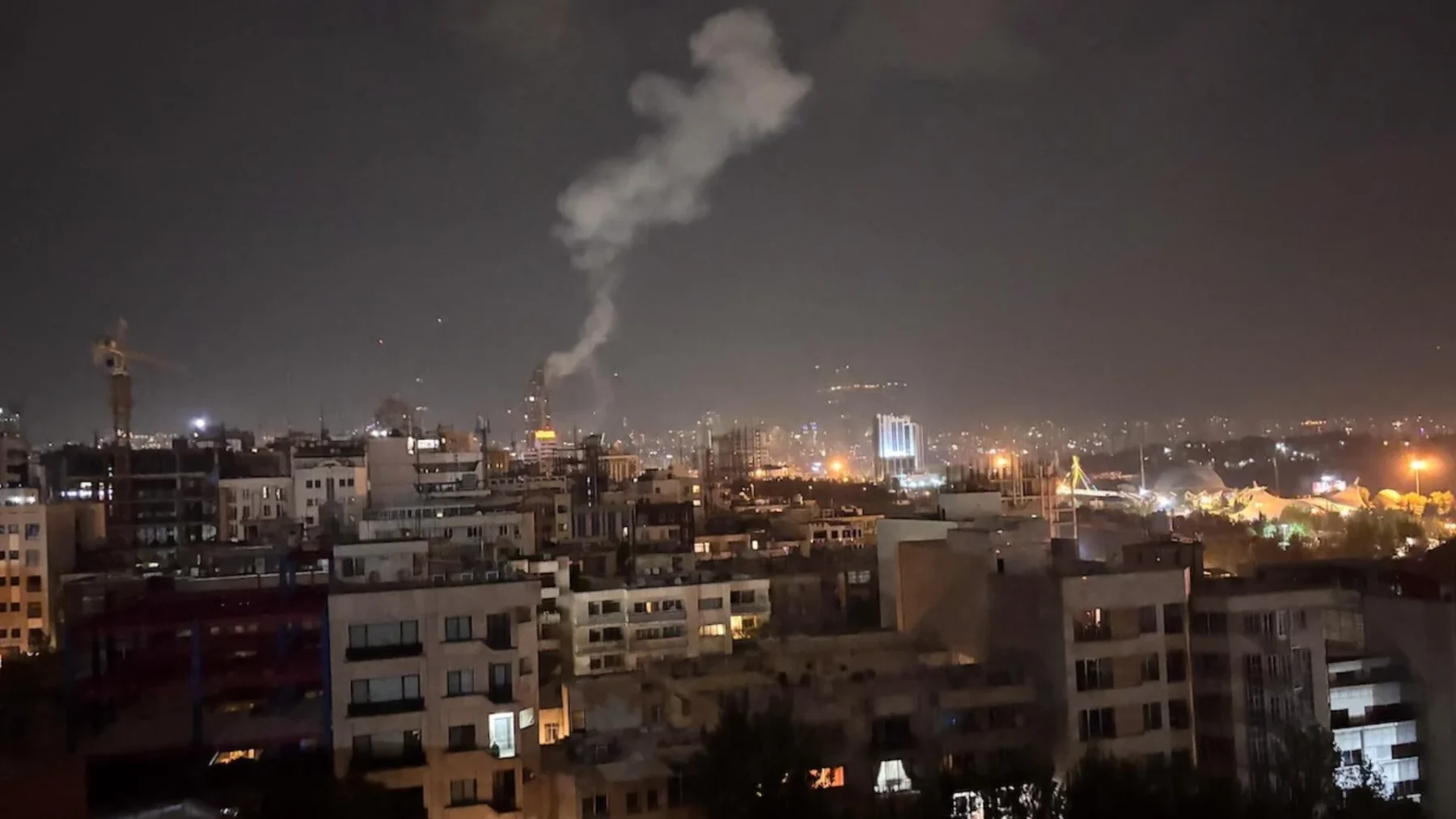 Irán lanza más de 150 misiles balísticos contra Israel en represalia por los ataques aéreos