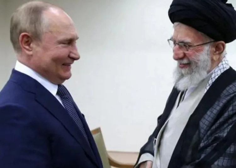 Vladimir Putin y el ayatollah Khamenei
