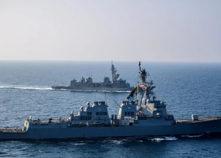 Buques de guerra británicos y estadounidenses derribaron más de 20 misiles lanzados el martes por los rebeldes Houthi contra buques comerciales que transitaban por el Mar Rojo. Foto de archivo de PFC3 Samantha Alaman/U.S. Navy/UPI