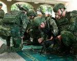 Reservistas taiwaneses participan en entrenamiento previo al combate durante el primer día del ejercicio militar anual Han Kuang, en Miaoli, el 9 de julio. Créditos: I-Hwa Cheng/AFP/Getty